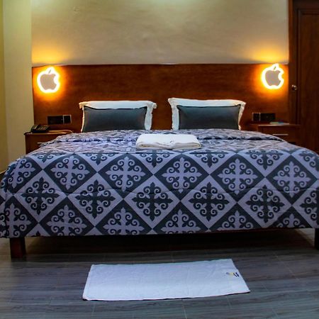 Hotel L'Apero Cotonou Ngoại thất bức ảnh