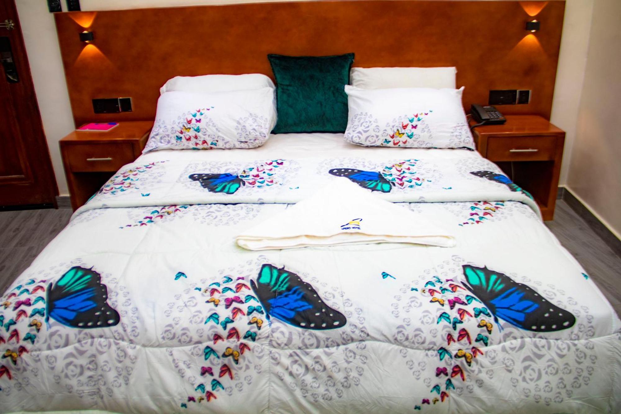 Hotel L'Apero Cotonou Ngoại thất bức ảnh
