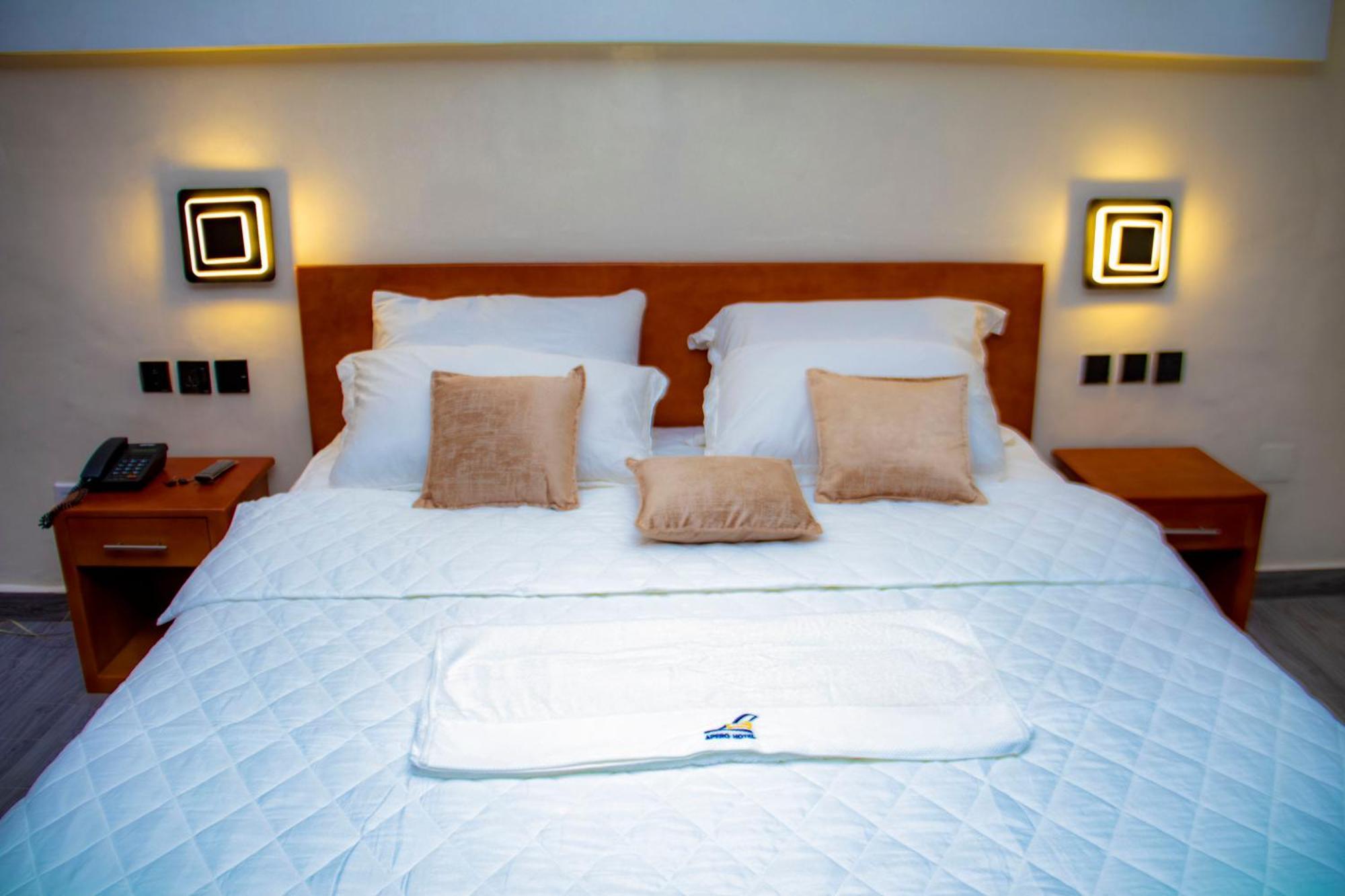 Hotel L'Apero Cotonou Ngoại thất bức ảnh